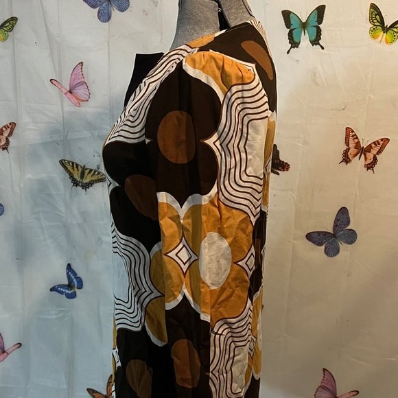 Brown and Gold Print Tunic - Picture 2 of 5